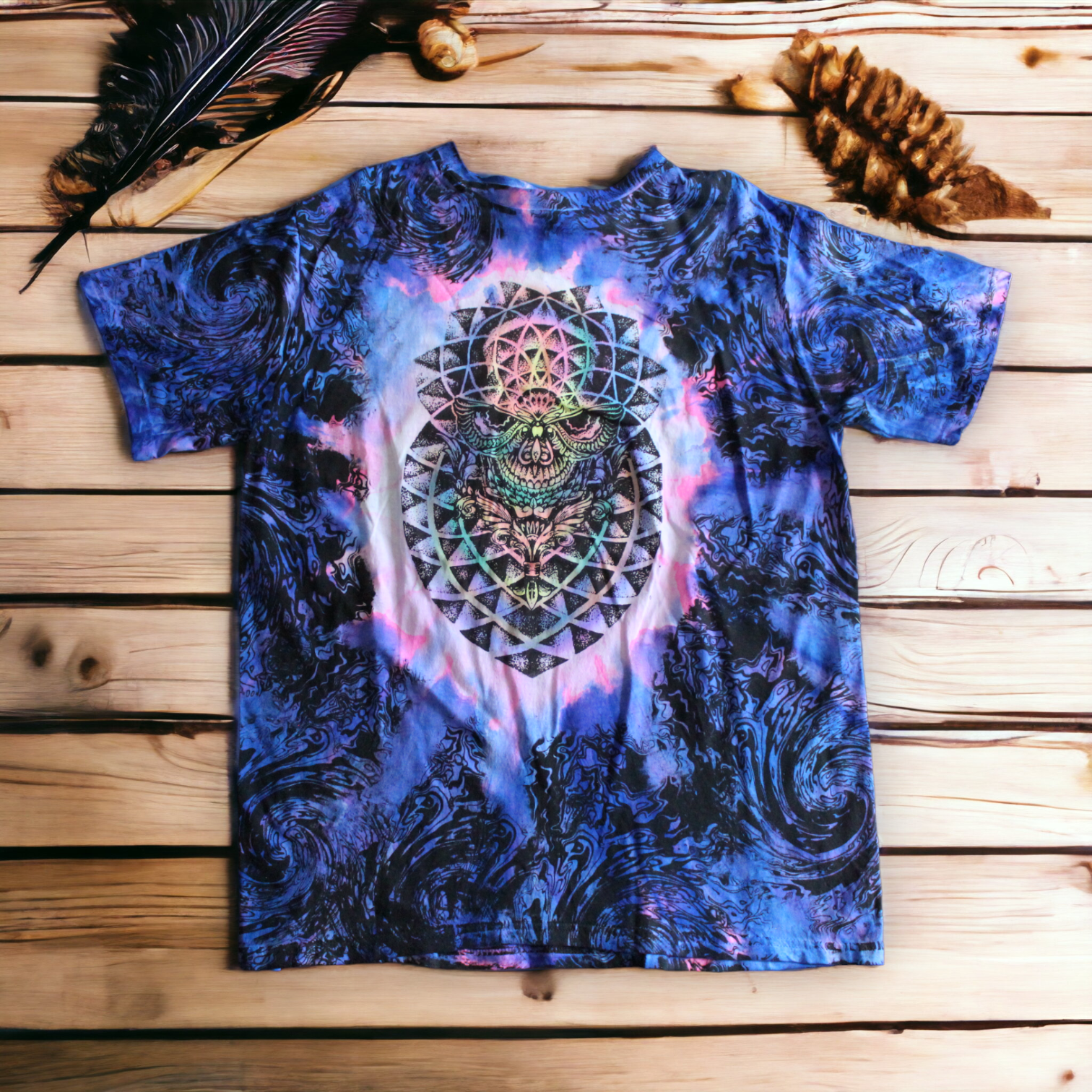 Blue tie dye skull pattern tee