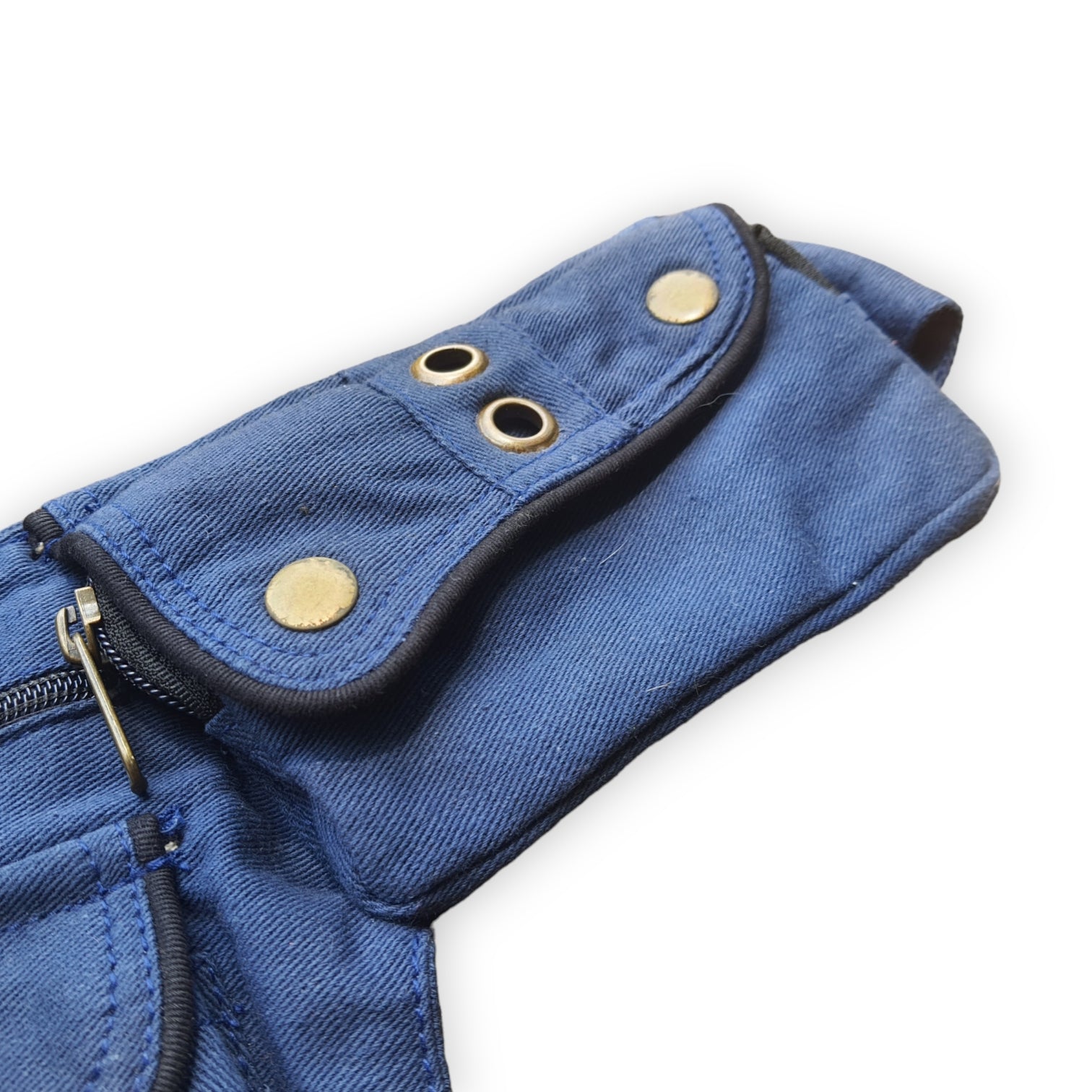 Stylish Festival Waist Bag with Adjustable Strap and Multiple Pockets