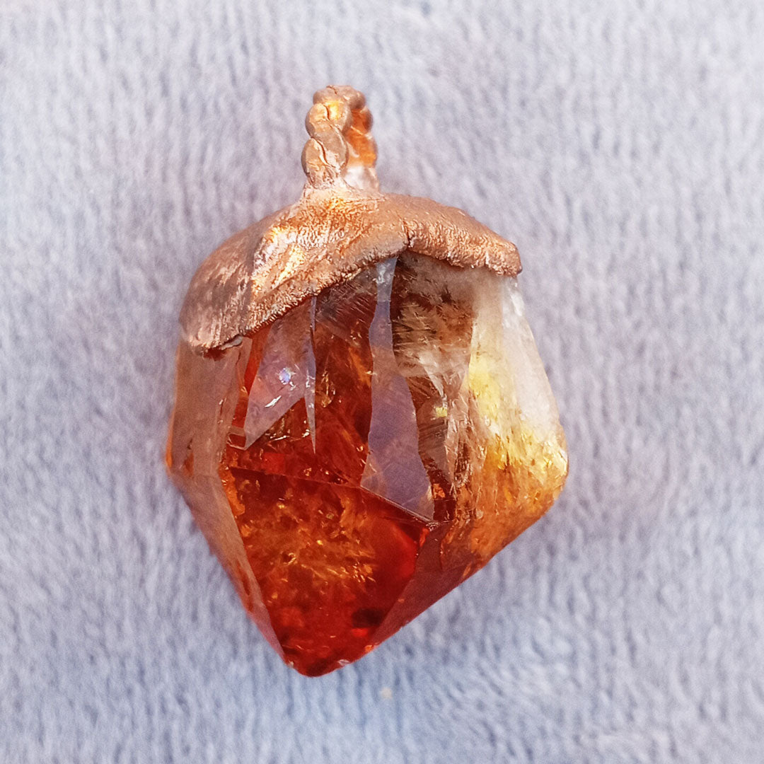 Sunlit Citrine Crystal Pendant – Bright Healing Stone for Manifestation and Joy